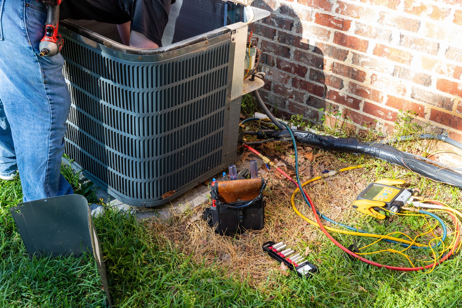 Maintenance on air conditioner unit